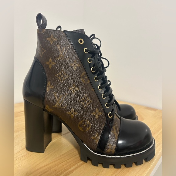 Louis Vuitton Monogram Star Trail Boots - Picture 2 of 5